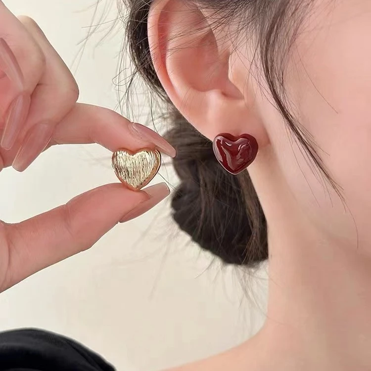 铜合金耳饰 一款两戴新年红爱心耳扣女复古小众耳环秋冬百搭耳饰