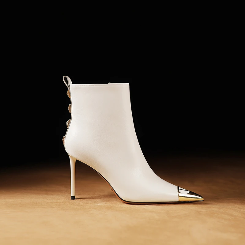 「平替好物」气质尖头短靴秋冬季爆款真皮品牌女鞋细高跟白色时装靴