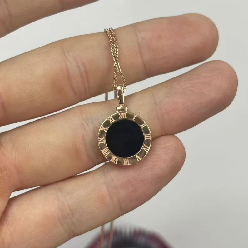 18K玫瑰金黑饼吊坠（不含链）