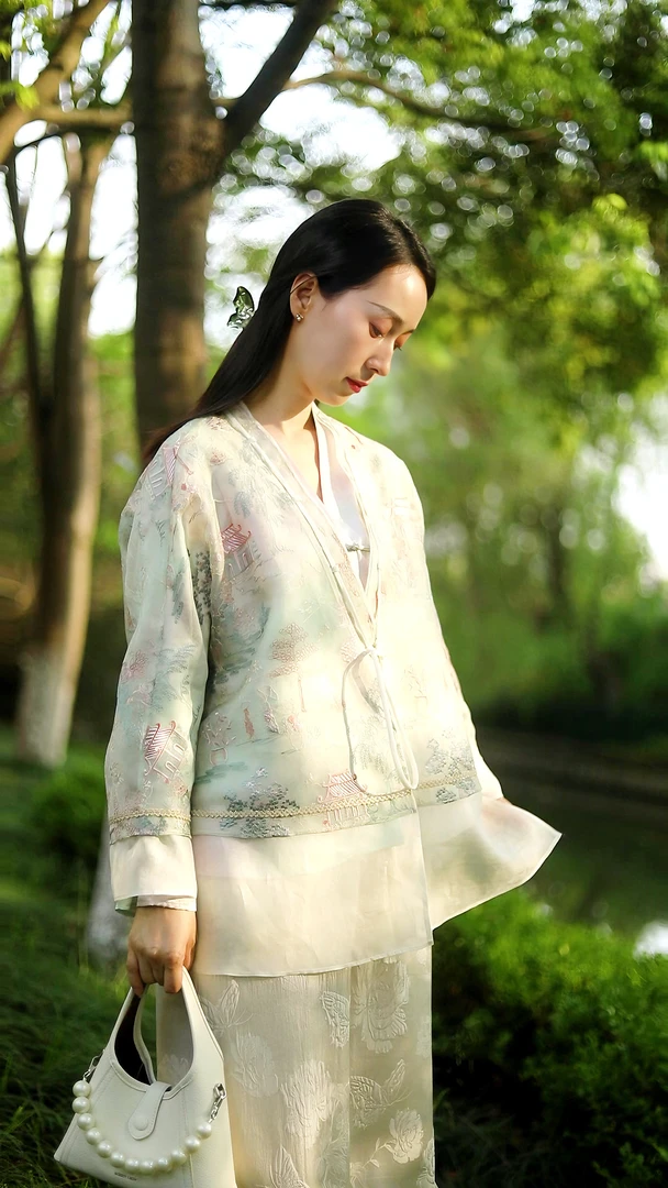 「溪云」桑蚕丝生丝绡花萝刺绣新中式防晒外套开衫XYD23040