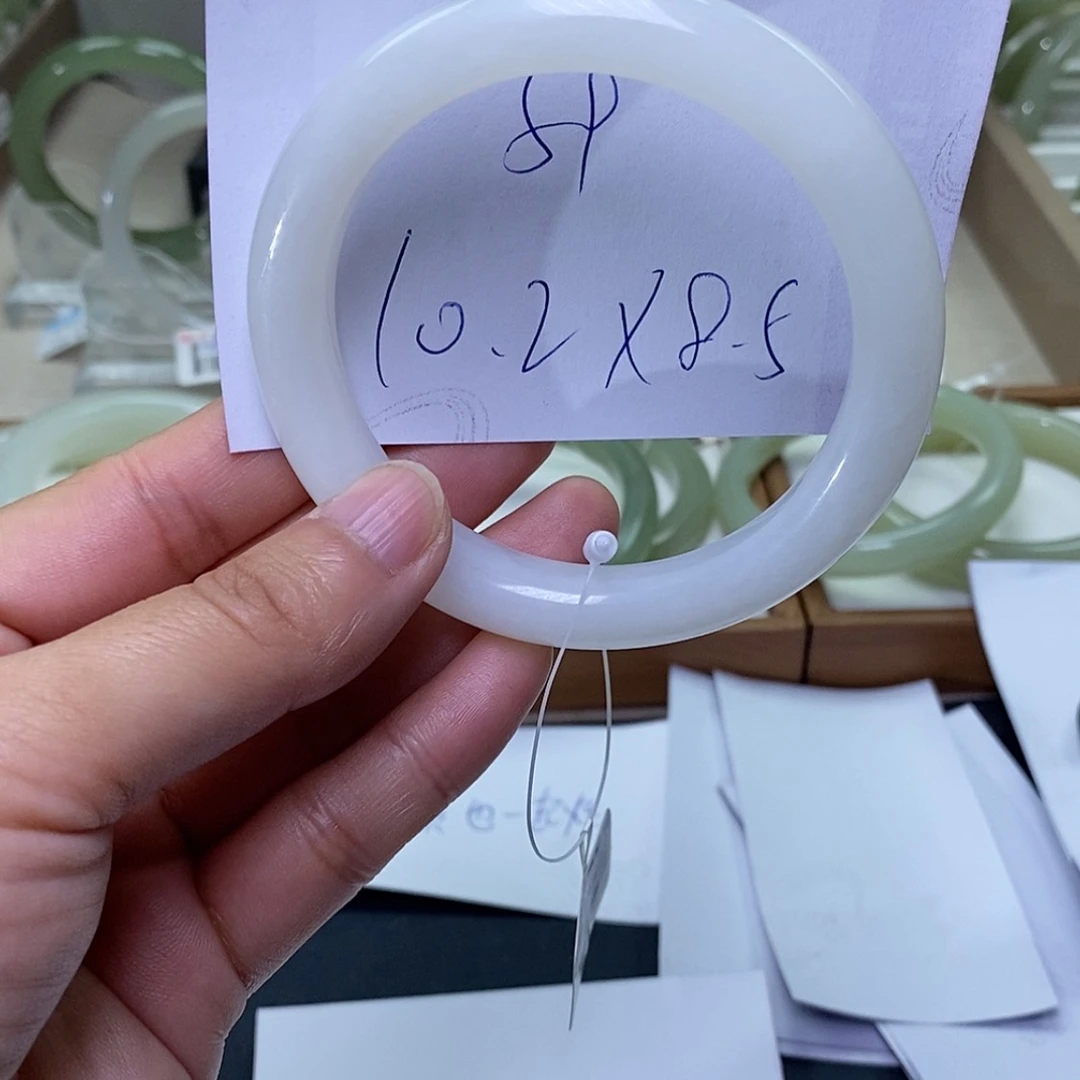 【闪购商品】和田玉手镯未镶嵌