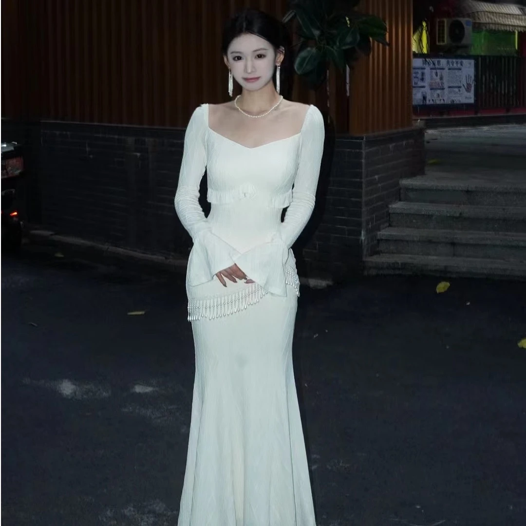 藏白【玉兰】（有荷叶边）肌理感拼接针织连衣裙女秋冬-SXRYX405540