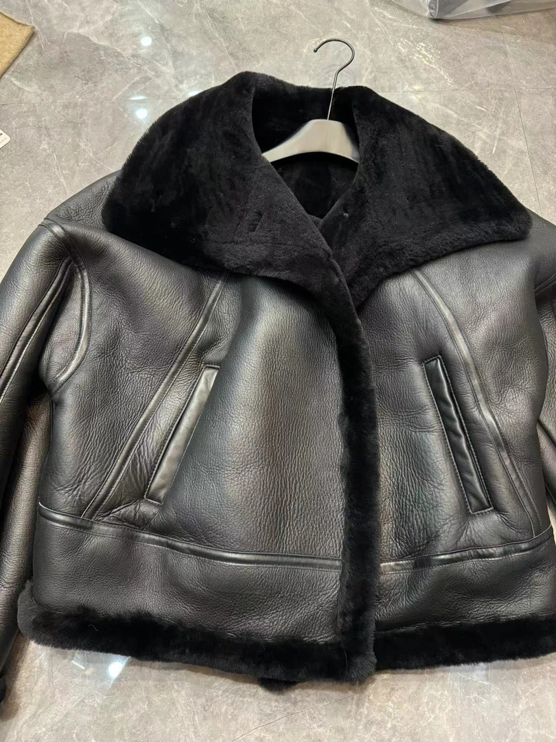 谭谭家-2024新品女士加厚保暖秋冬百搭皮毛一体外套-810