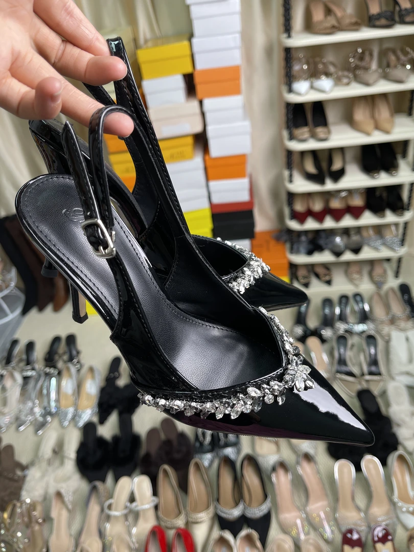 [精品断码]高跟鞋清仓。根据主播编号拍下。乱拍不发。孤品孤品