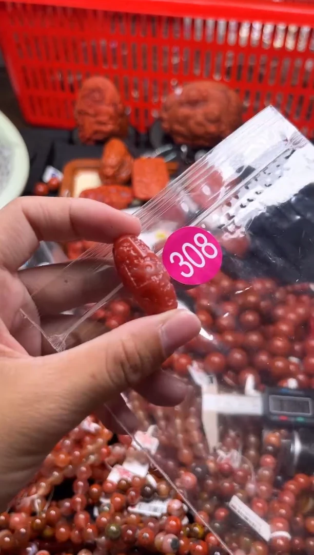 【闪购商品】南红玛瑙珠宝奇石未镶嵌308-