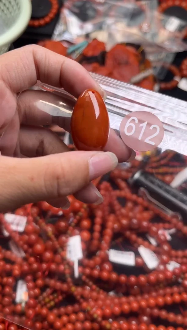 【闪购商品】南红玛瑙珠宝奇石未镶嵌612-