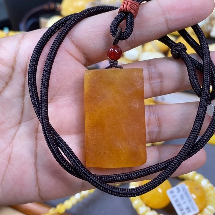 【闪购商品】琥珀裸石未镶嵌牌子
