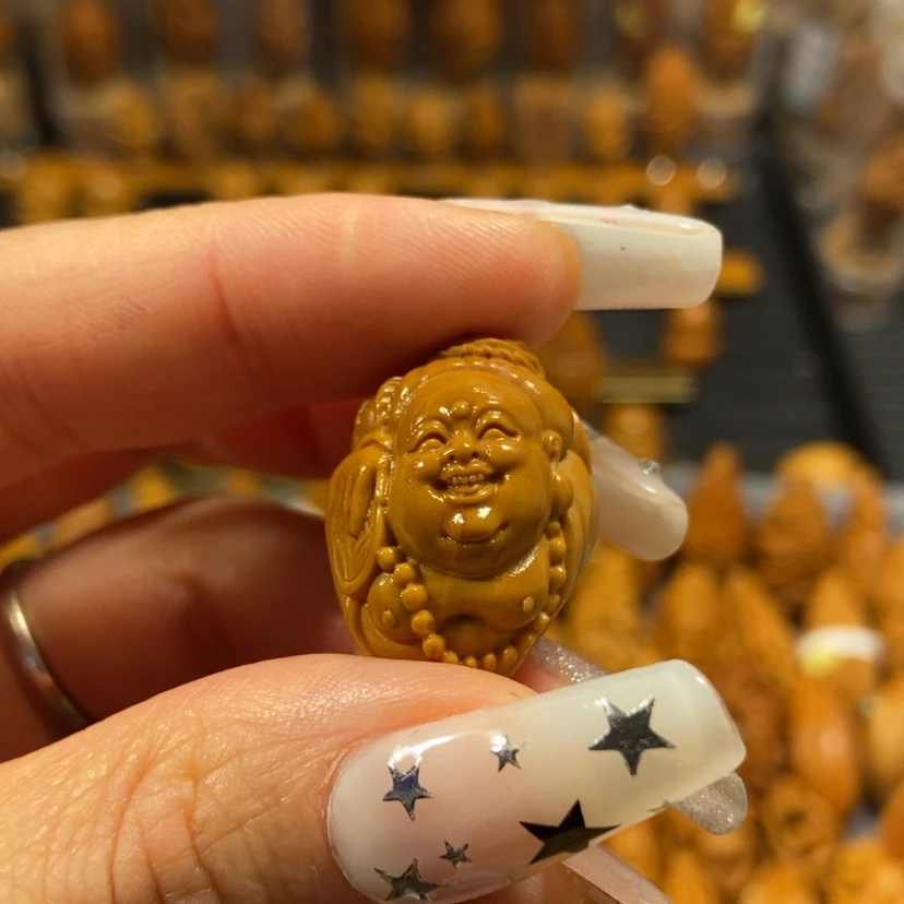 【闪购商品】橄榄核核雕770爱