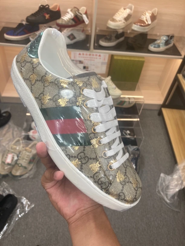 全新未使用 GUCCI/古驰 全新古驰gucci金色蜜蜂支持鉴定，假一罚四