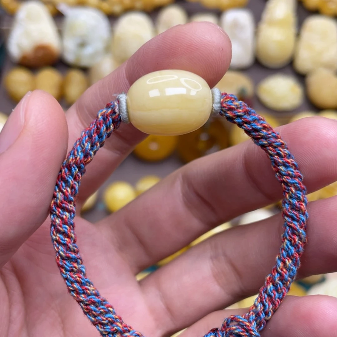 【闪购商品】琥珀裸石未镶嵌云*-