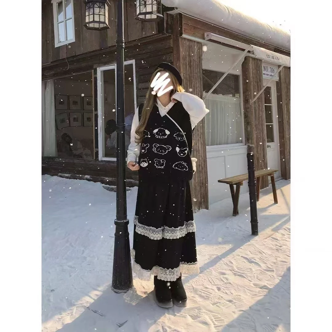 胖妹妹可爱小狗印花V领马甲套装女2024秋冬新款微胖大码三件套