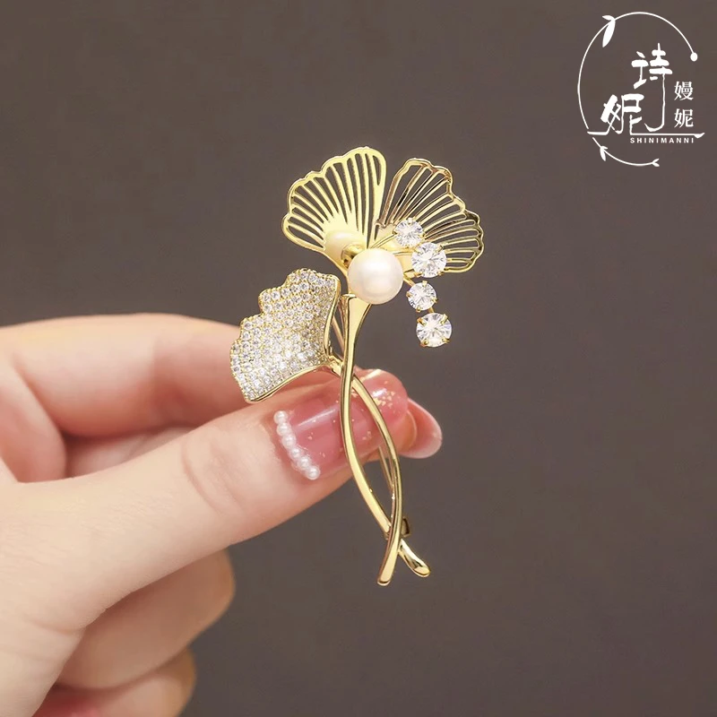 诗妮嫚妮 铜合金胸针 三生有幸银杏叶胸针高档女西装胸花别针0465