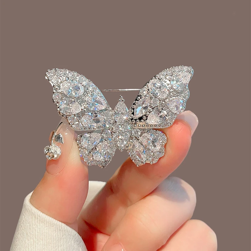 铜合金胸针 高档精致锆石蝴蝶胸针女奢华气质西装胸花别针配饰