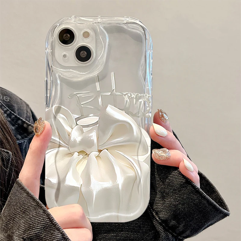 白色蝴蝶结适用iphone15苹果14_13_12高级11奶油手机壳XS创意8_7