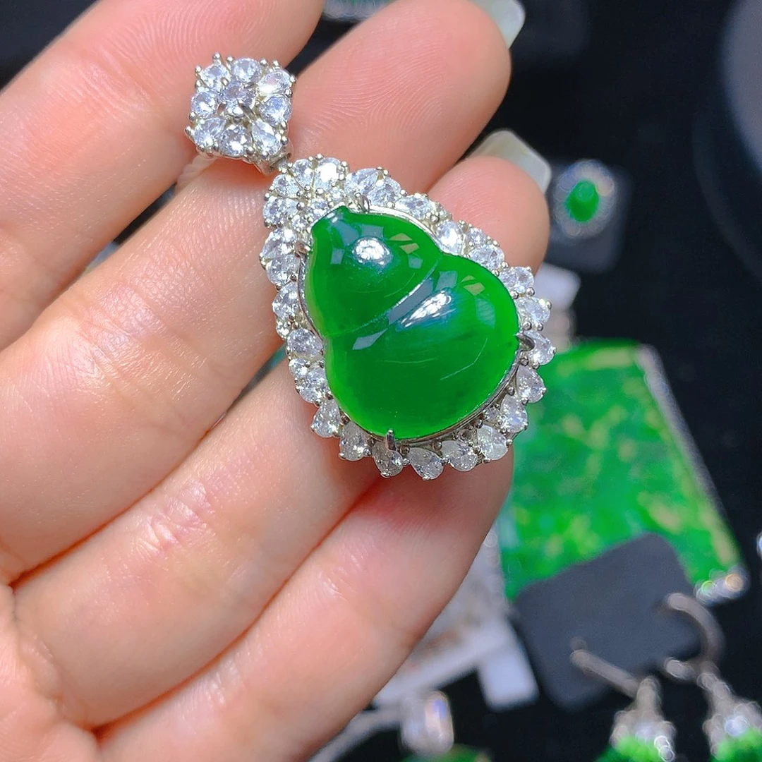 翡翠吊坠(不含链)银S925镶嵌翡翠