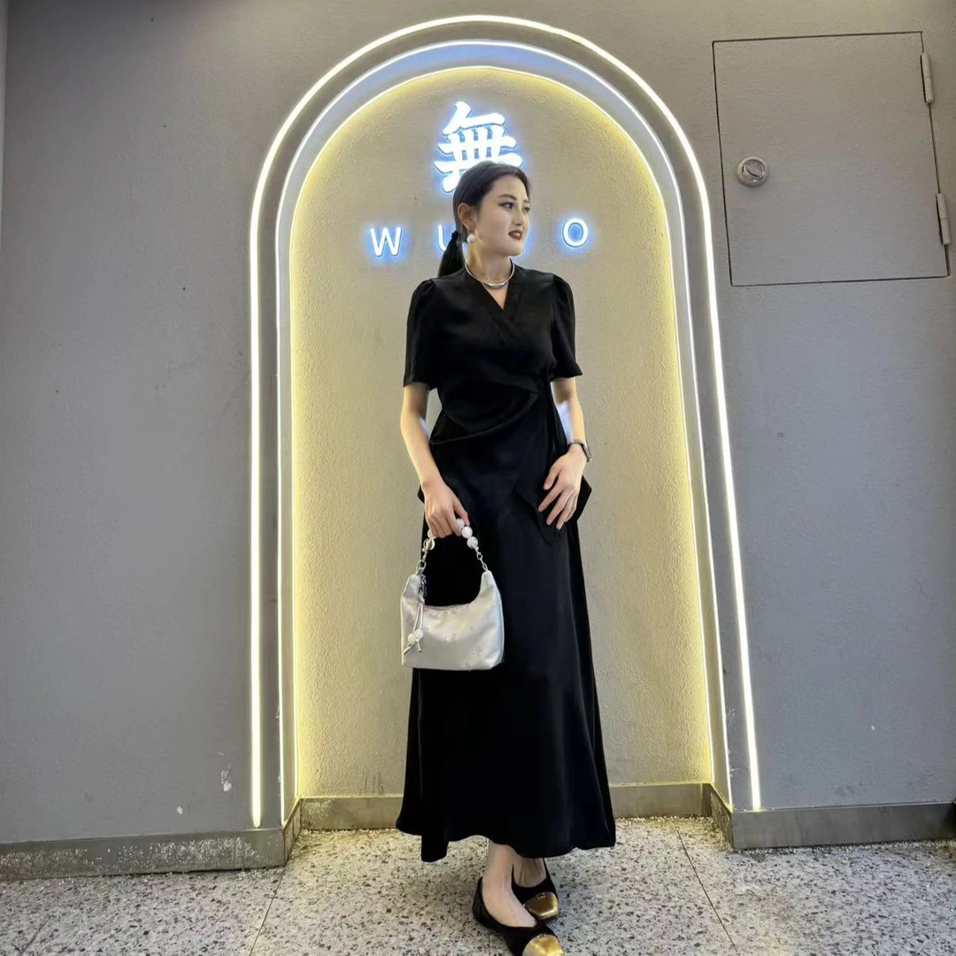 0012206#短袖打褶不规则缎面压皱高级气质系带高腰半身裙两件套