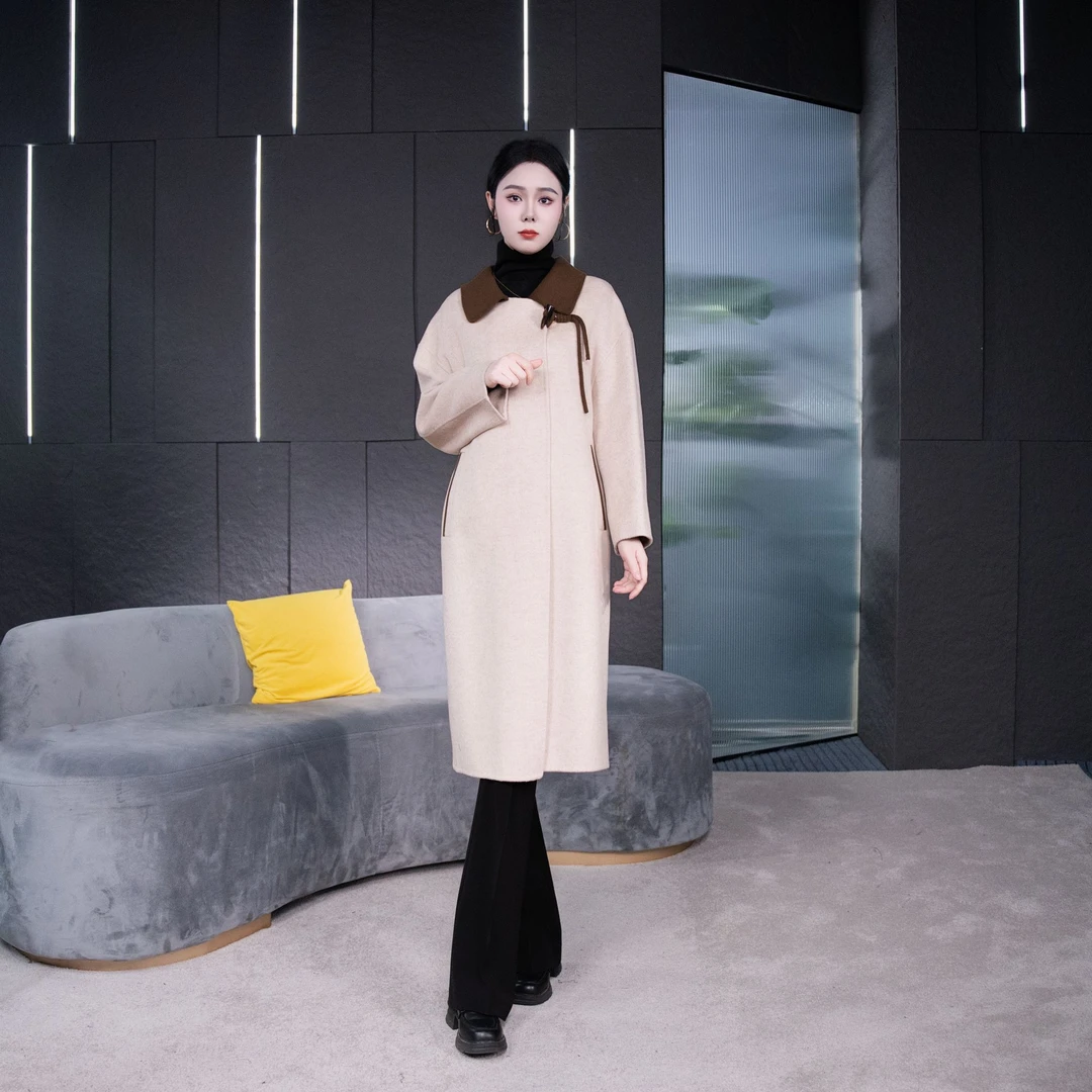 【丽爷】YY6820米色羊毛大衣