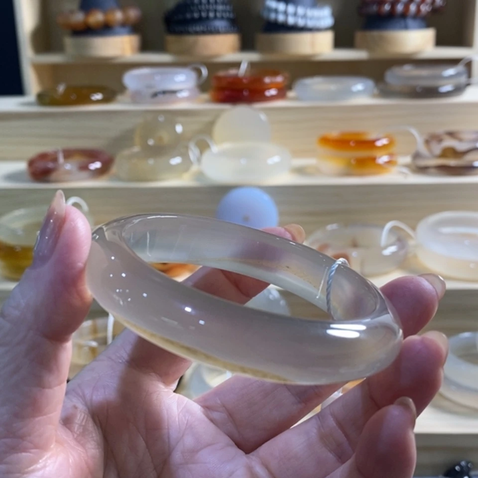 【闪购商品】玛瑙/玉髓手镯未镶嵌