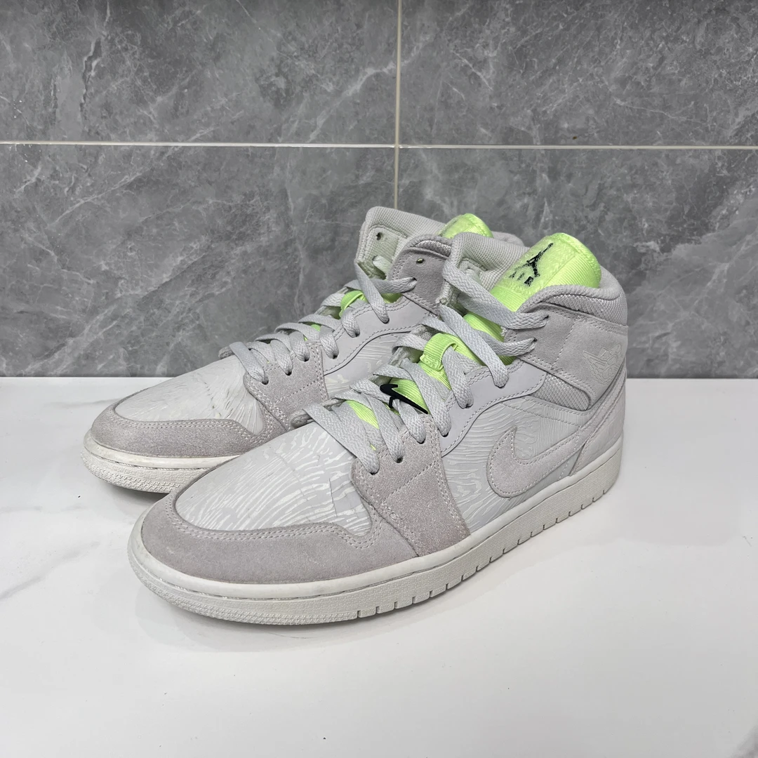 90新 NIKE/耐克 44.5码aj1米白无盒9新球鞋公价1059