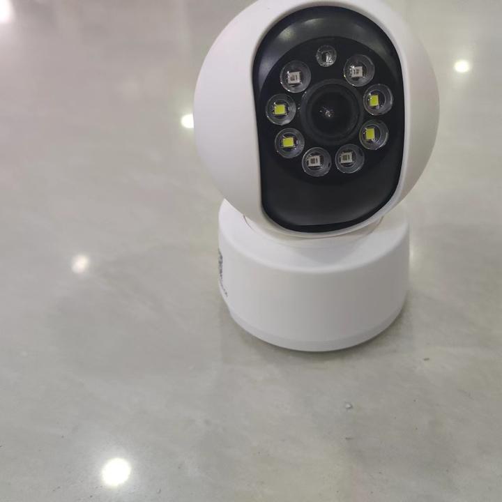 ۋايفاي با شارائىتتا ئىشلەيدۇ摄像头全景360度旋转银艾丝监控