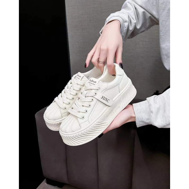 801WZ022凯家女鞋小白鞋百搭厚底真皮牛皮女单鞋