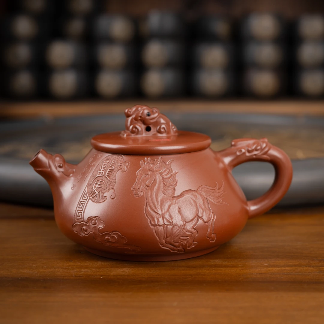 『吕朝春·龙瓢龙马』坭兴陶集省大名家浮雕马高端茶壶10419约250cc