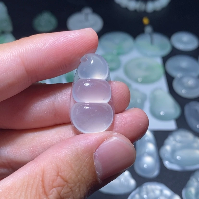 【闪购商品】翡翠颈饰未镶嵌C**?