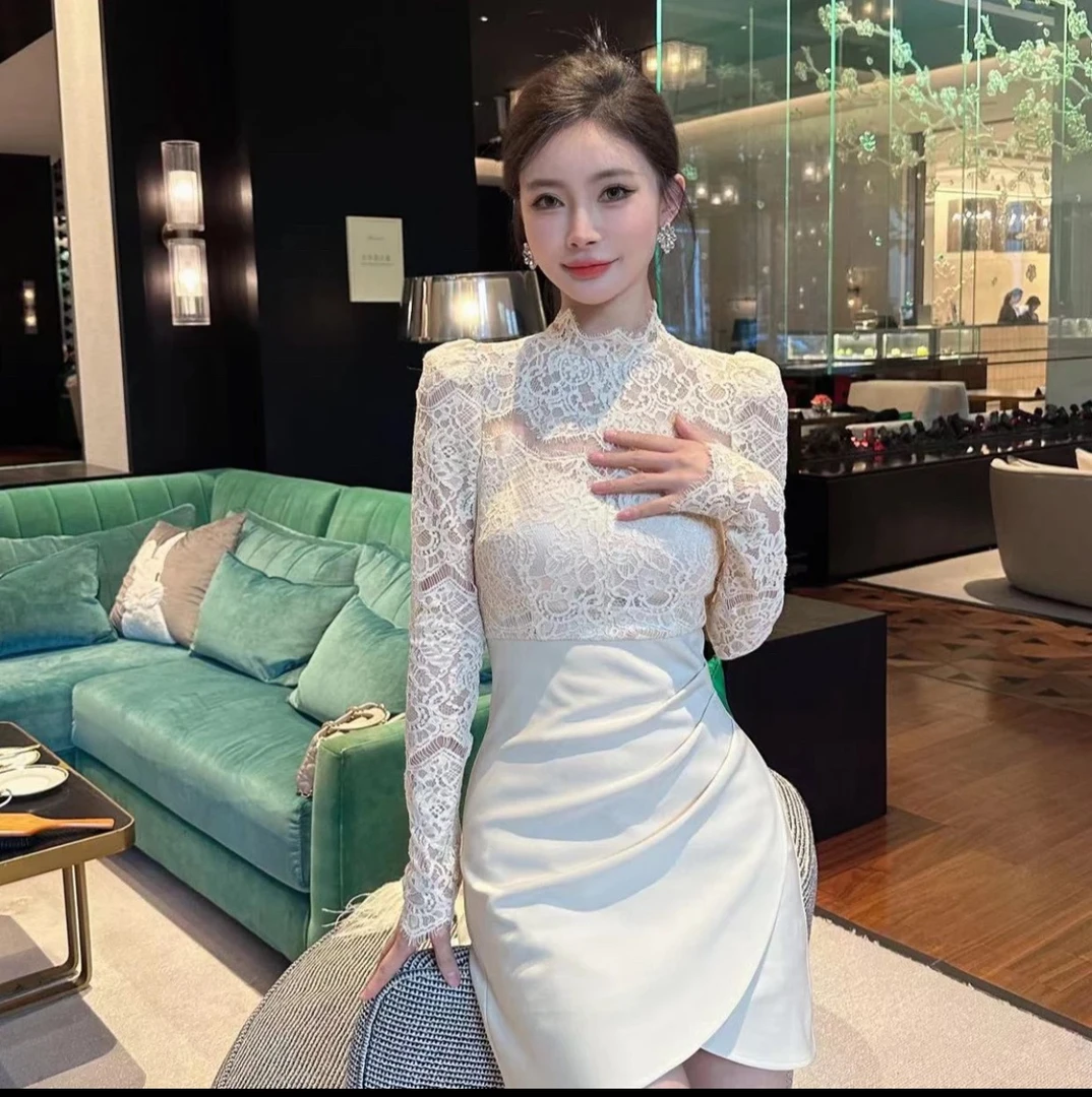 2023秋季新款时尚长袖洋气蕾丝拼接连衣裙