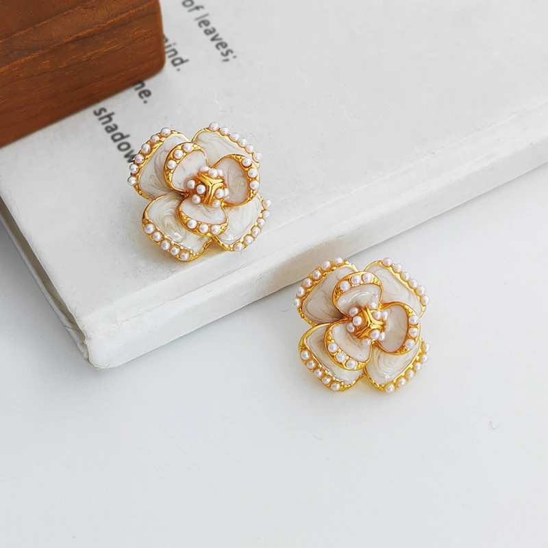 铜合金耳饰 甜美立体花朵耳钉法式复古耳钉耳饰T490