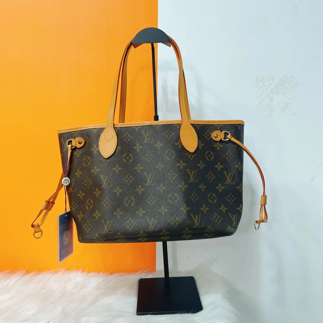 95新  真古小熊/LV中古neverfull中号/玫红内里/直播间为准