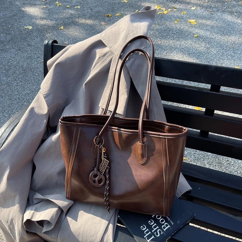 大容量包包女秋冬复古百搭新款单肩购物袋简约上班通勤托特包洋气