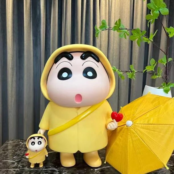 40cm高蜡笔小新比心雨衣小新搪胶小新可爱摆件桌面手办可爱潮玩