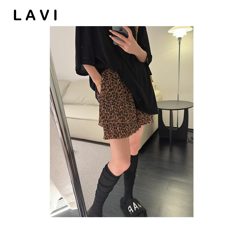 野蛮女友 褶皱肌理含内衬豹纹短裤 24117