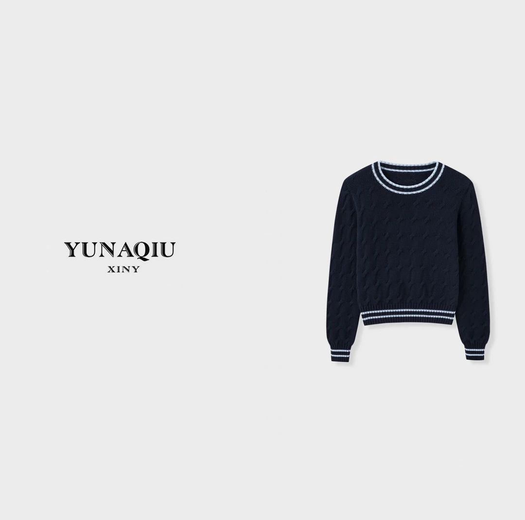 YUNAQIU时尚百搭藏蓝色拼接立体绞花针织套头毛衣秋冬打底衫-9882