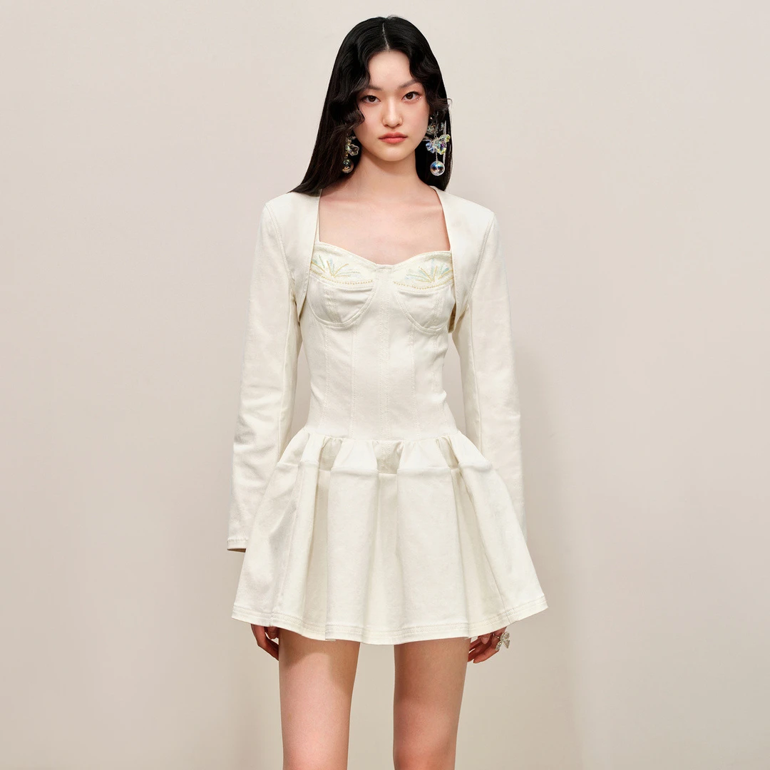 MAXRIENY精致宫廷鱼骨收腰绣花连衣裙辣妹裙两件套