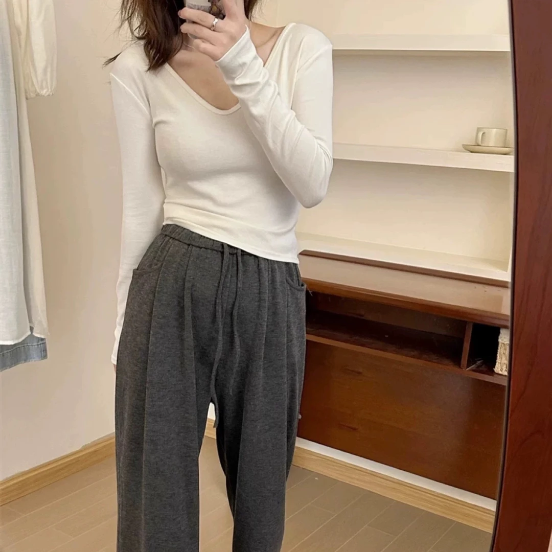 紫皇冠家/8365早秋薄款基础经典纯色v领长袖修身显瘦百搭打底衫