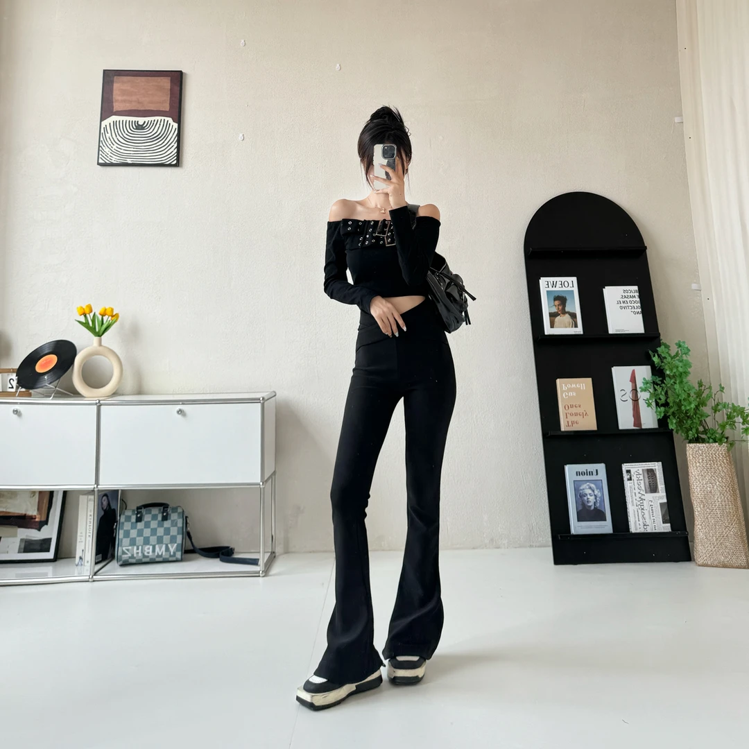 语宸显瘦高腰百搭遮肉垂感微喇裤女修身提臀修饰腿型喇叭长裤