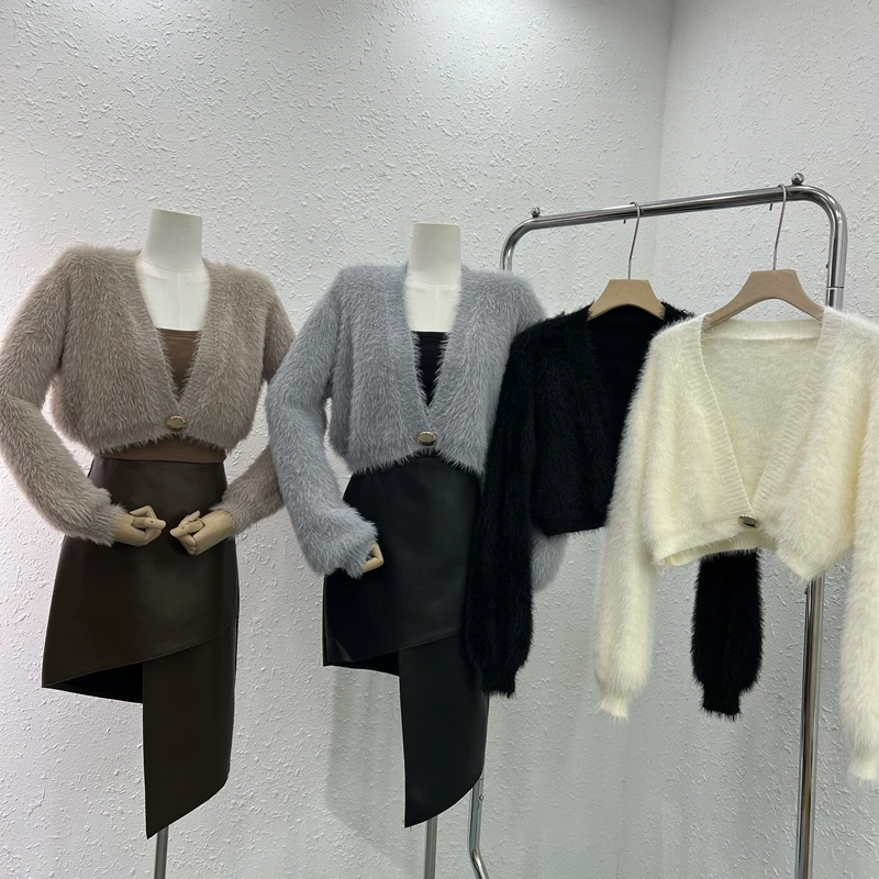 韩国东大门秋冬仿貂绒一粒扣短款外套毛茸茸洋气百搭长袖针织衫女
