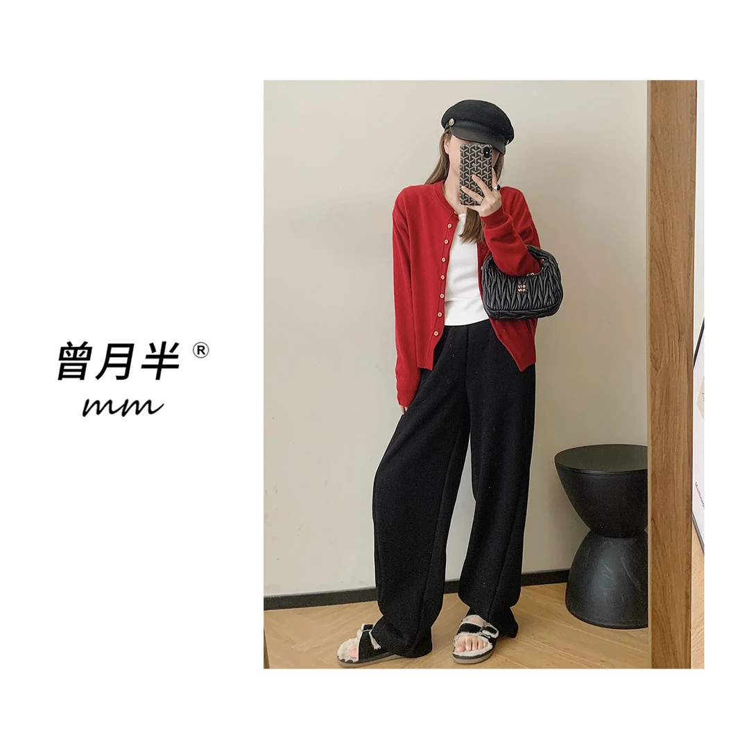 曾月半mm清仓《年末氛围定制》勃垦第红26支全羊毛木制扣开衫!ZS482
