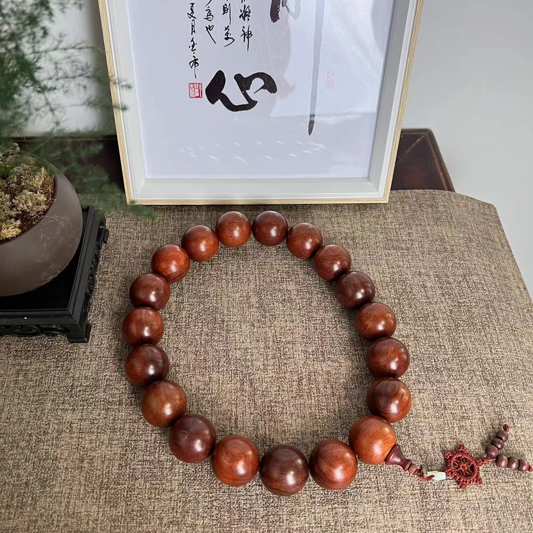 缅甸花梨木3.0手串手持
