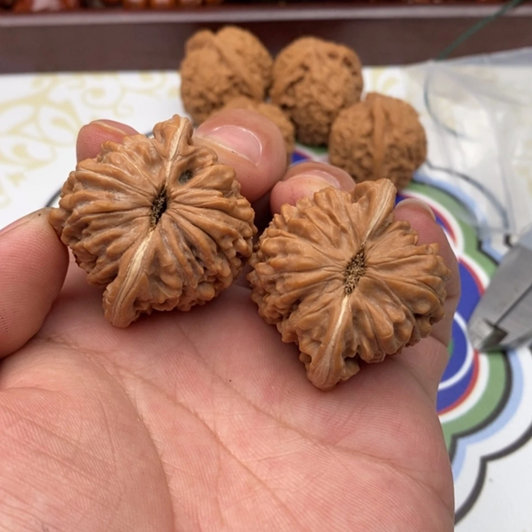 【闪购商品】文玩核桃吊坠c****d
