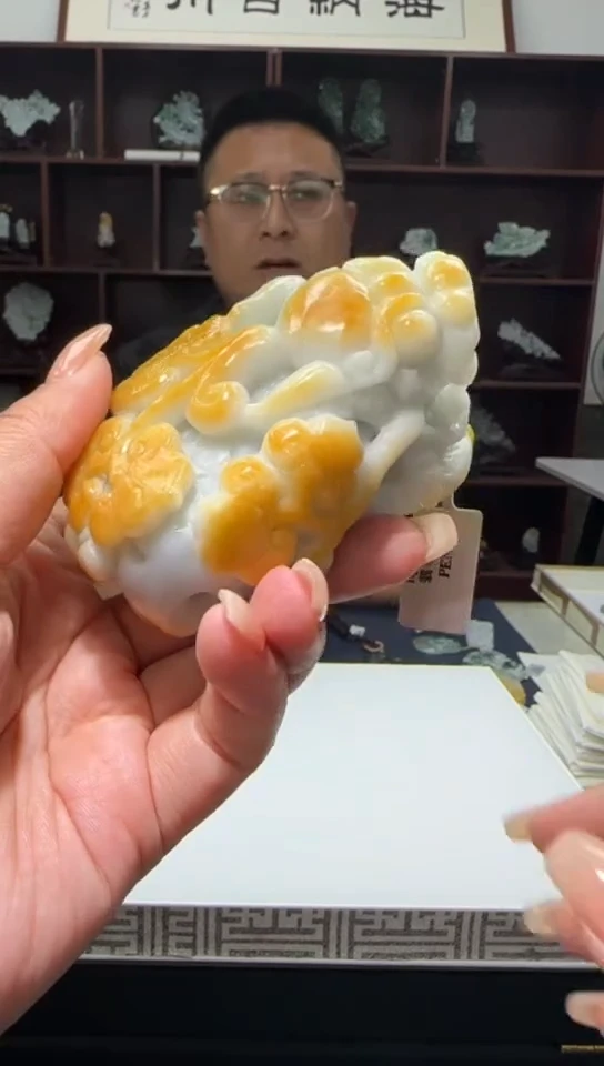 【闪购商品】翡翠颈饰未镶嵌天然翡翠A货吊坠