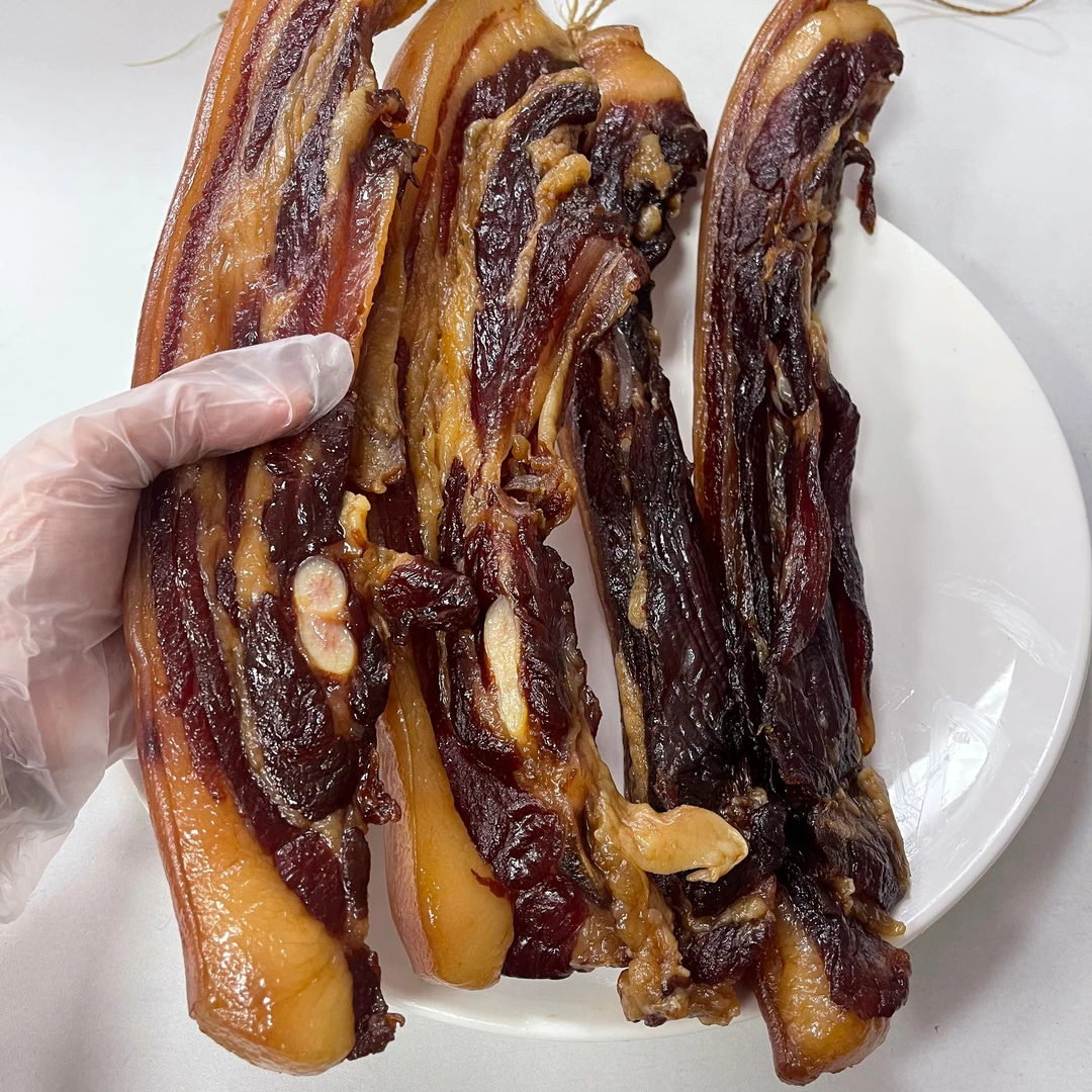 【跑山猪腊肉】五花肉位置味道咸甜适中