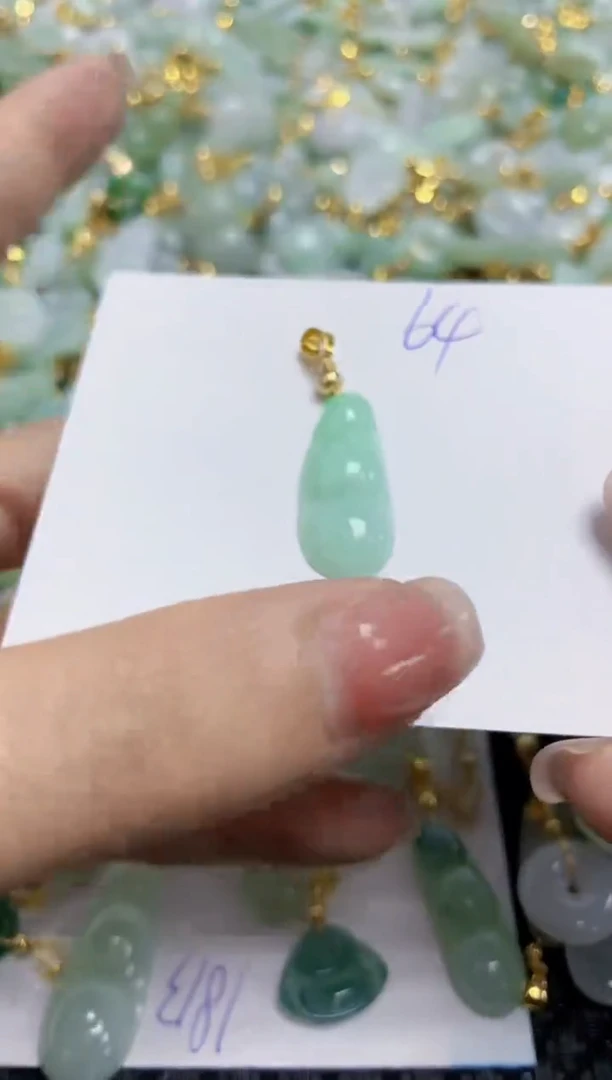 【闪购商品】翡翠挂件合金天然缅甸翡翠A货
