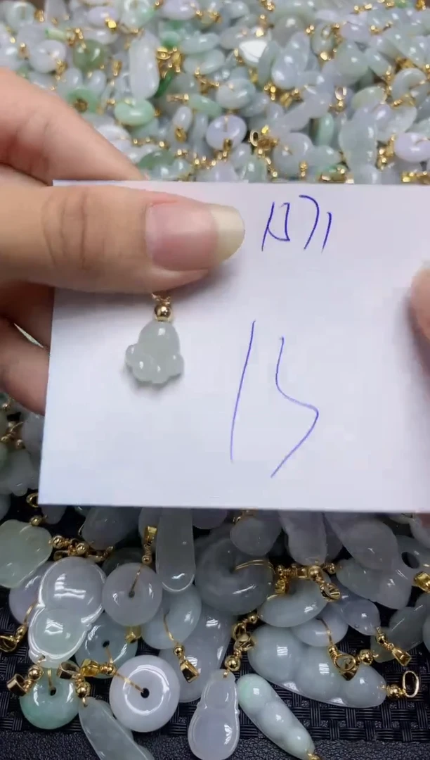 【闪购商品】翡翠颈饰合金天然缅甸翡翠A货