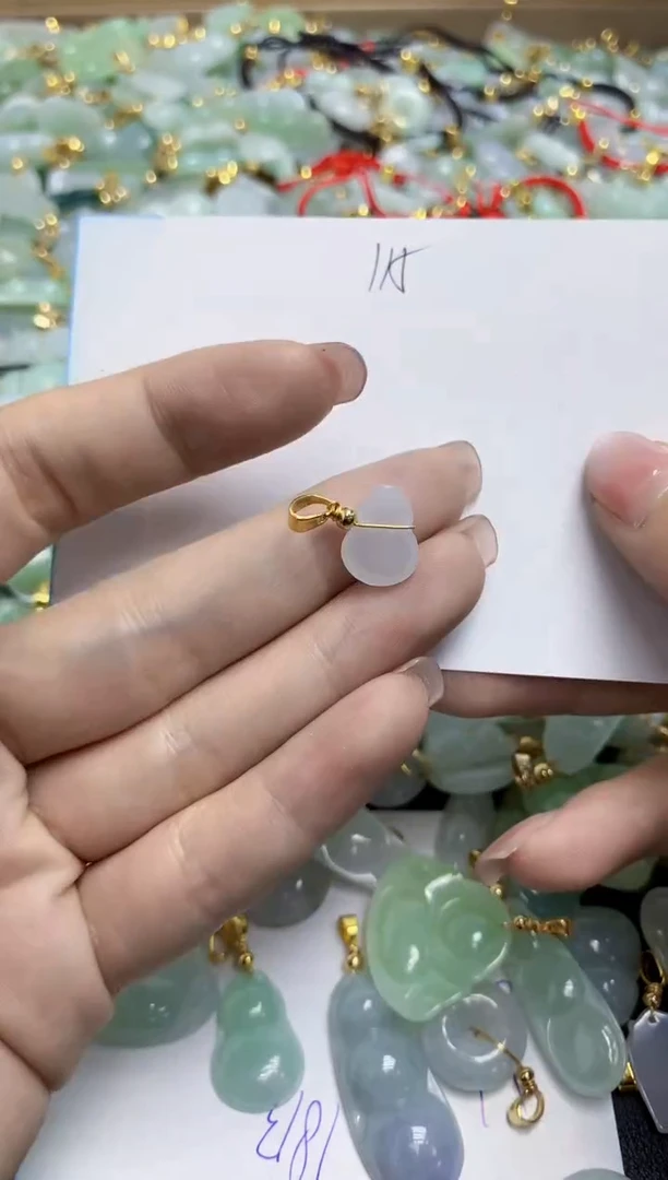 【闪购商品】翡翠挂件合金天然缅甸翡翠A货