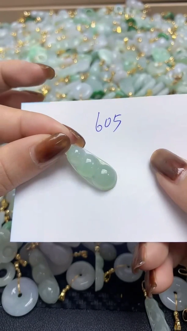 【闪购商品】翡翠颈饰合金天然缅甸翡翠A货
