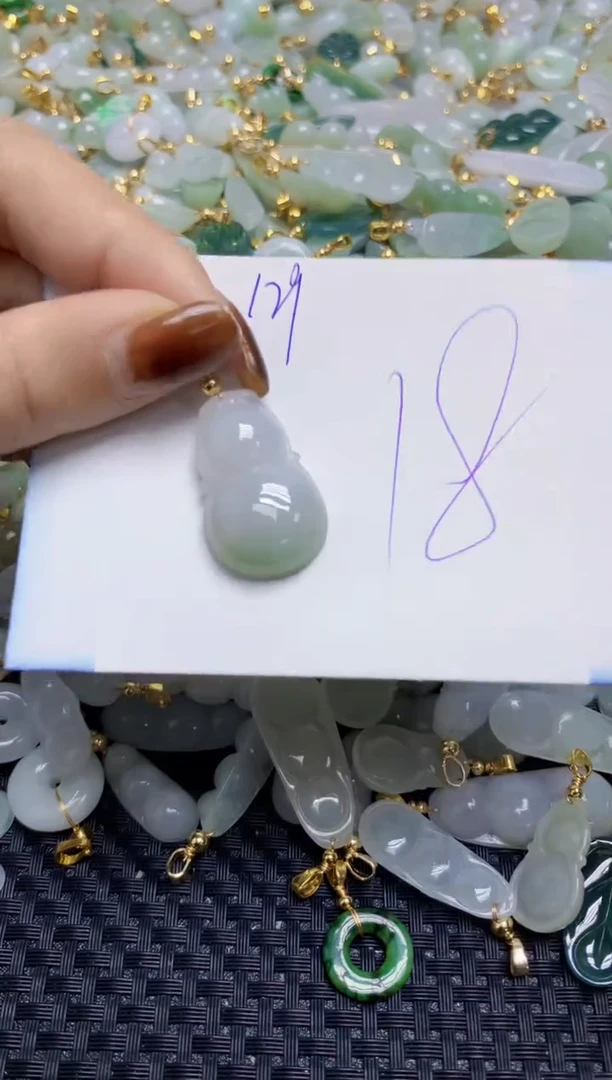 【闪购商品】翡翠挂件合金天然缅甸翡翠A货