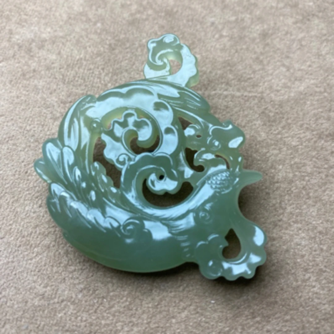 和田玉青海料湖水绿仿古凤牌挂件