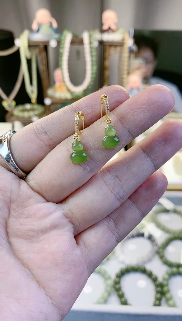 【闪购商品】和田玉/未镶嵌葫芦福禄耳钩/多样性发一